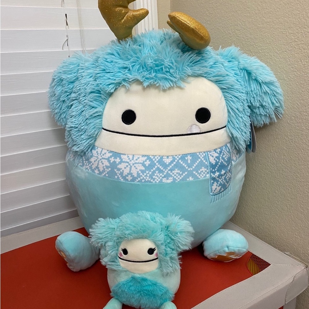 Joelle Squishmallow Bundle